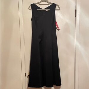 Harve Benard Elegant Black Maxi Dress